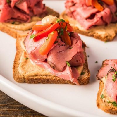 14-beef-crostini